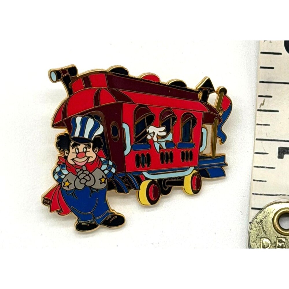 Disney Mickey's Trade Parade Pin LE 2500 Walt Disney World 2001 Casey Jr Train